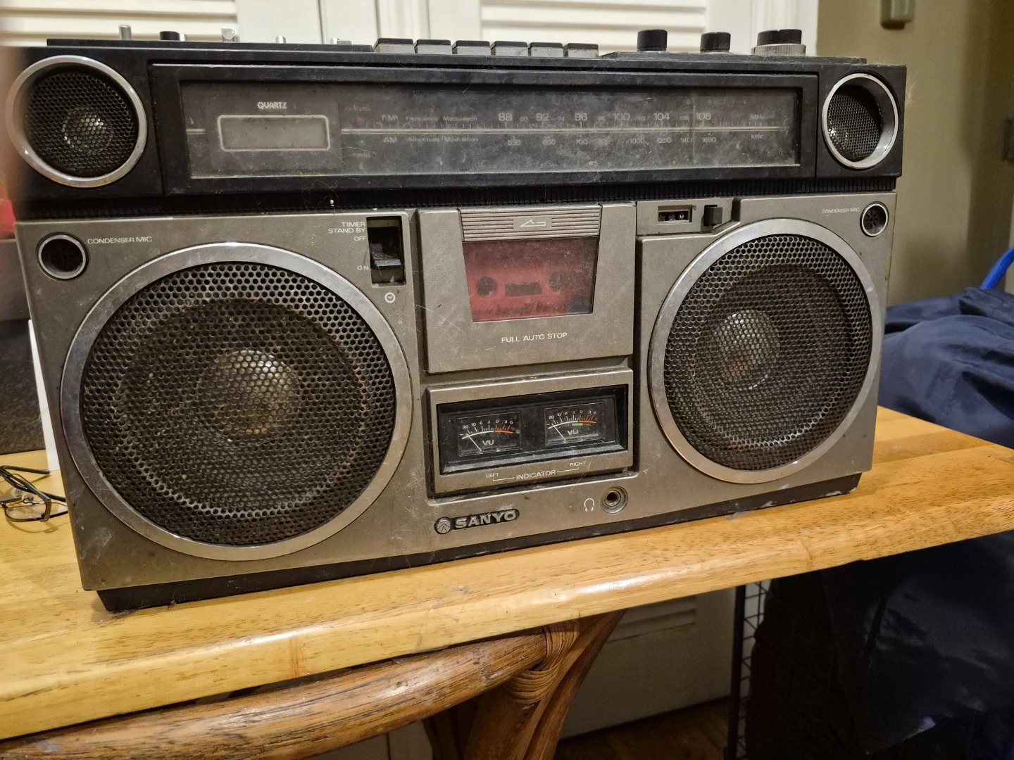 Sanyo M-9900 Stereo Cassette Recorder Boombox - photo 2