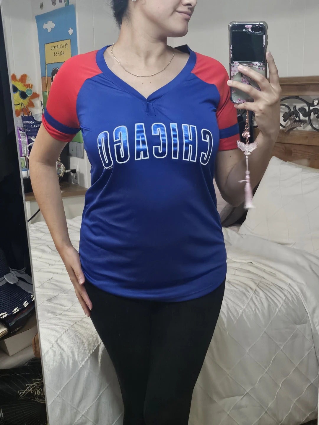 Womens Chicago Cubs "Genuine Merchandise" V-Neck T-Shirt - photo 2