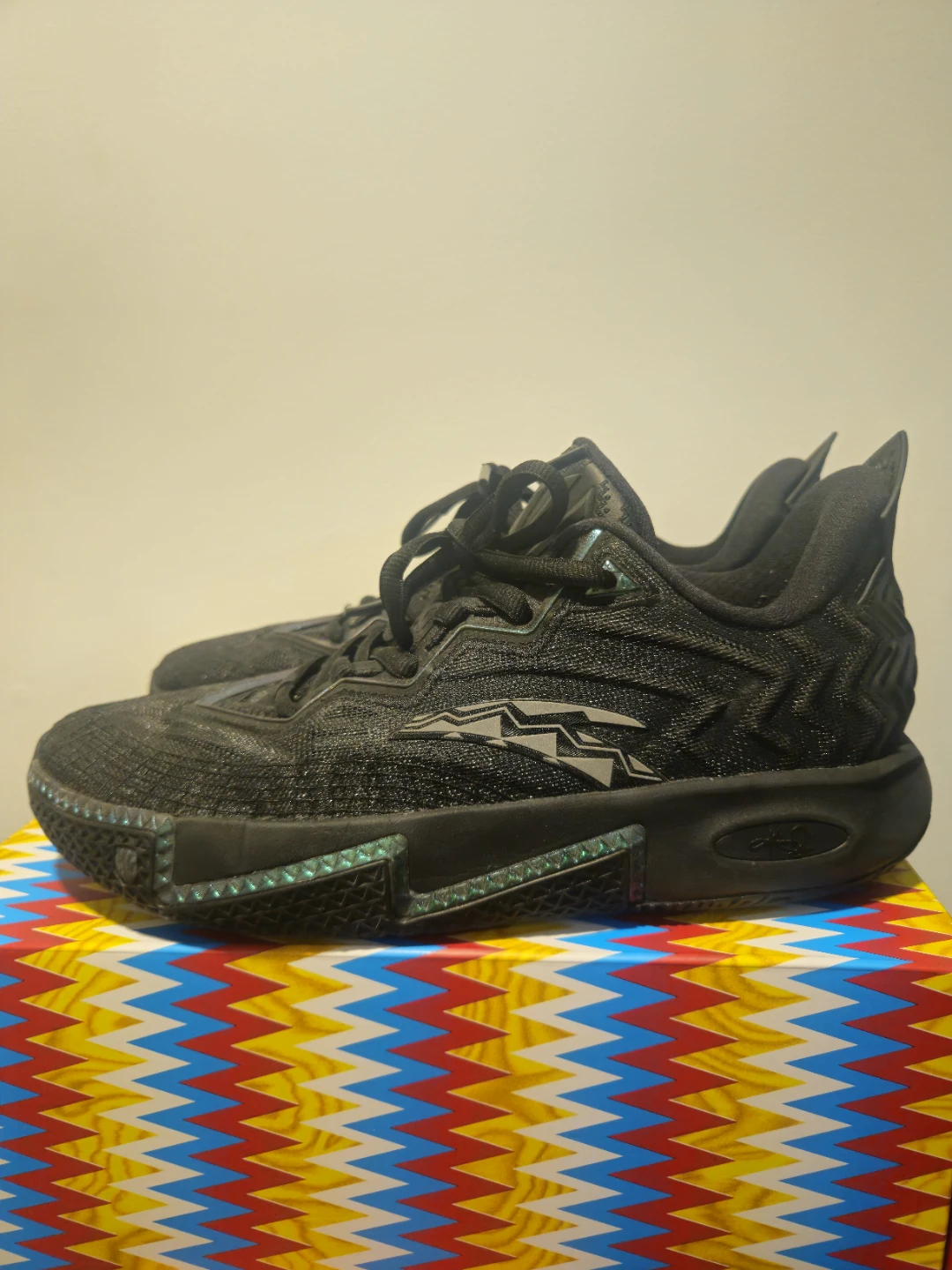 Kyrie Irving's Anta kai 3 Triple Black Basketball Ball shoes - photo 2