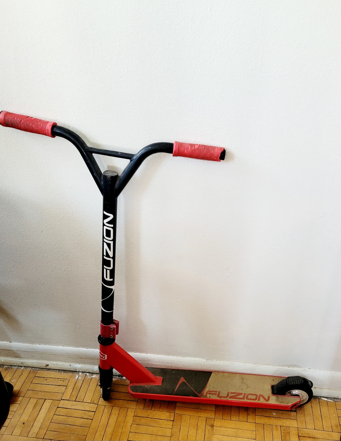 Fuzion Scooter - Red