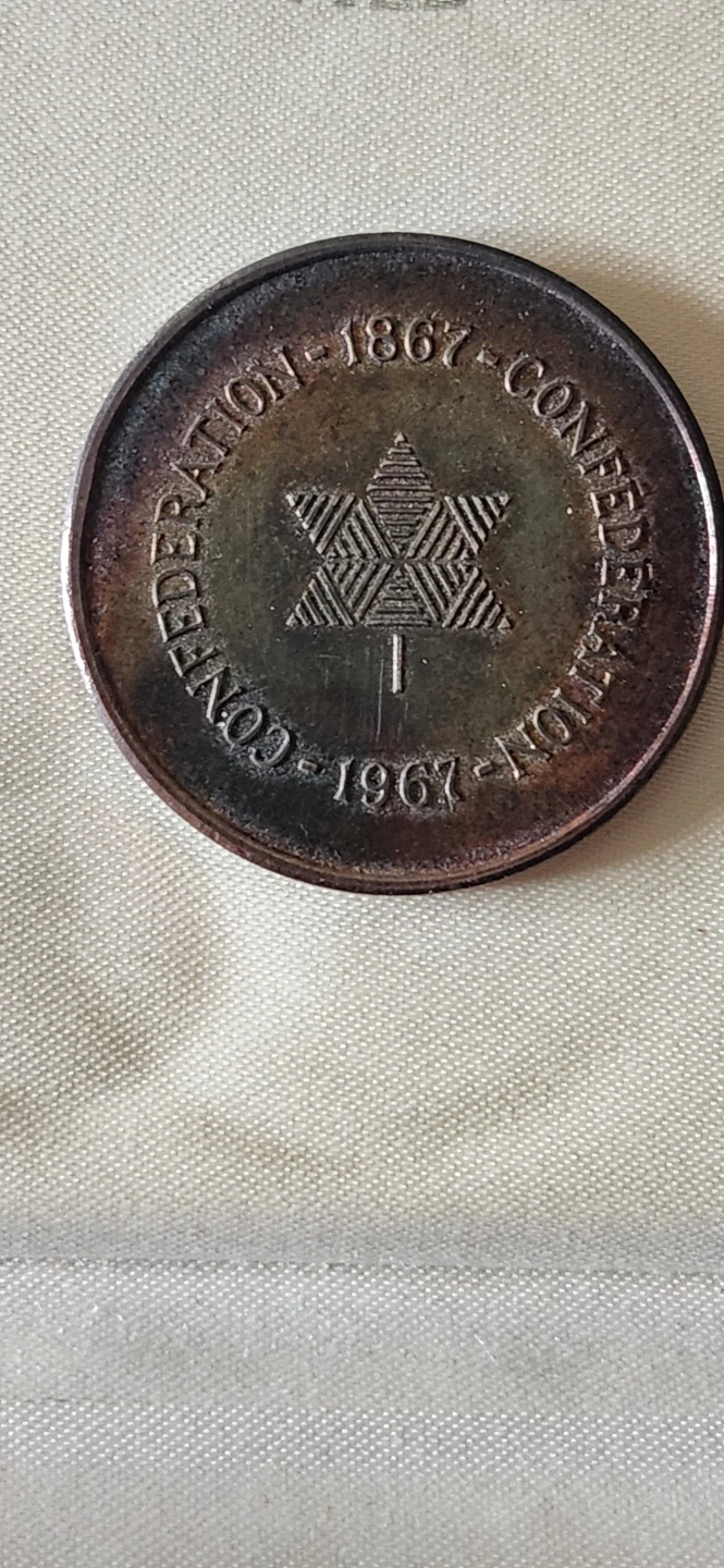 Silver 1967 Canada Confederation Centennial Coin - photo 2
