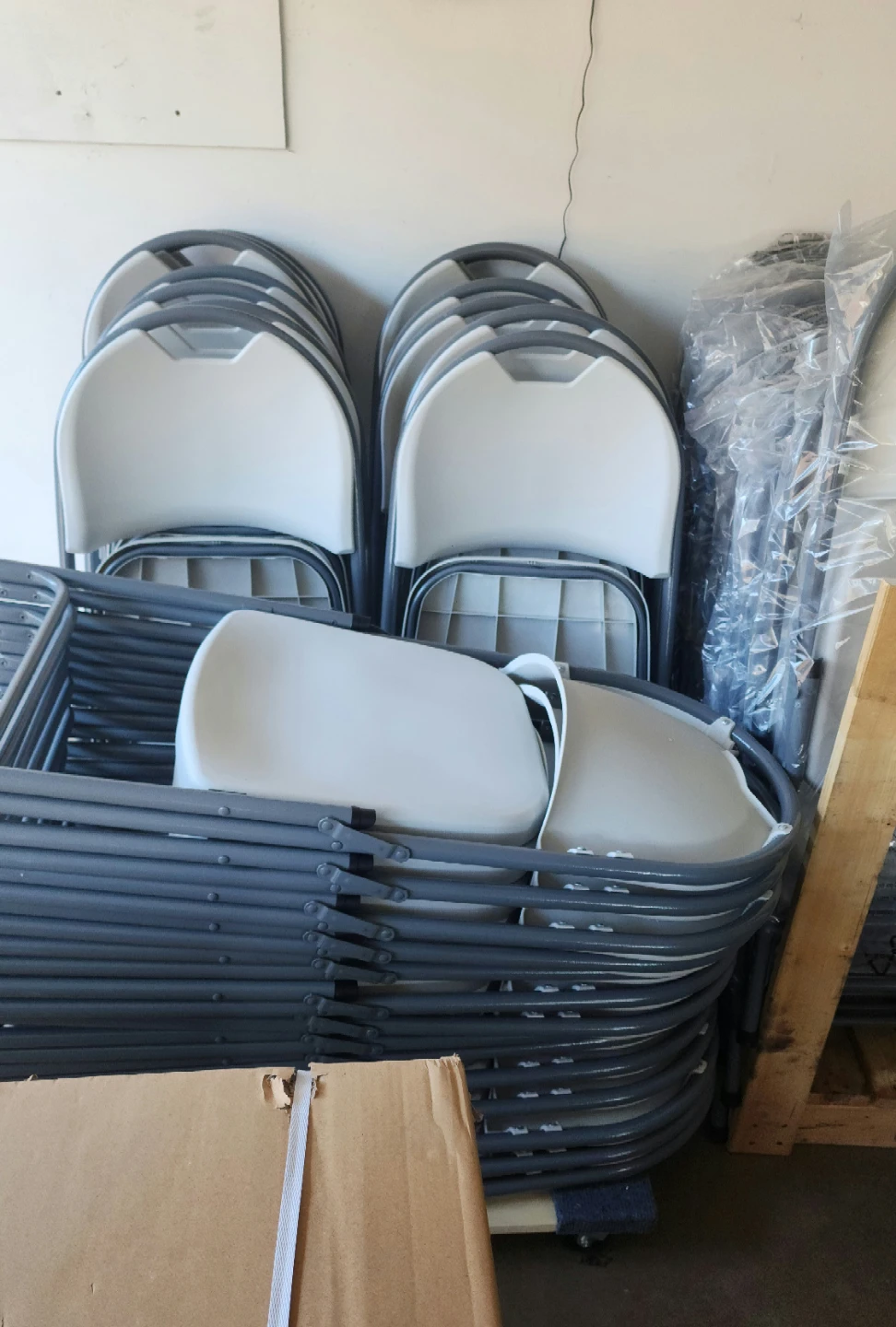 Chairs and Tables for rent - photo 3