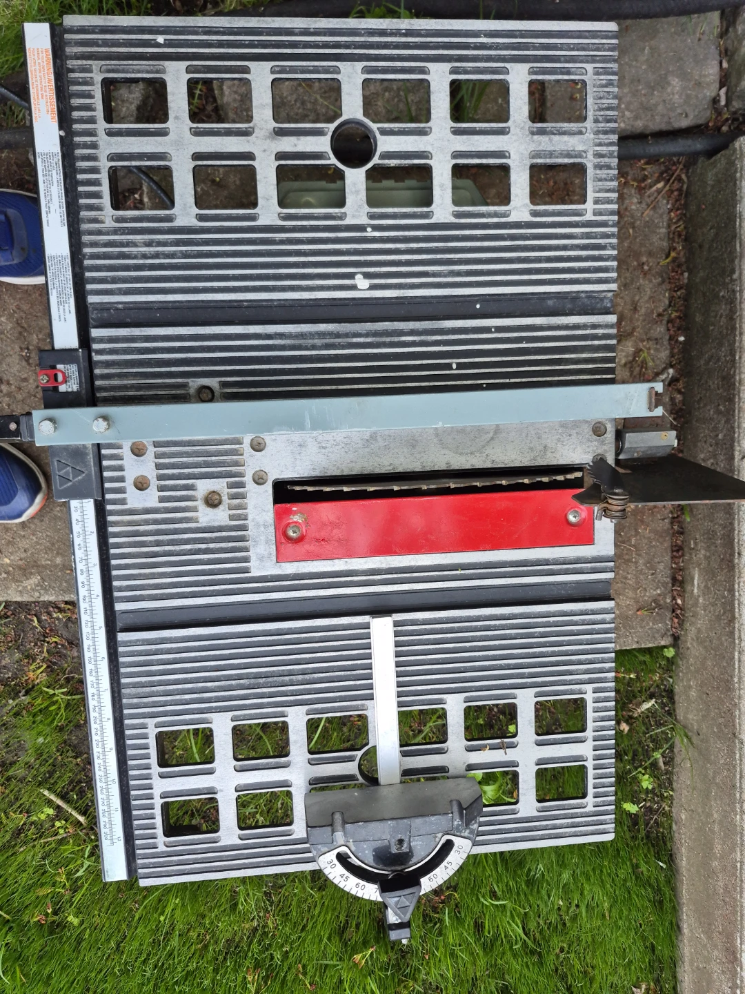 Delta 10 inch Table Saw - photo 5