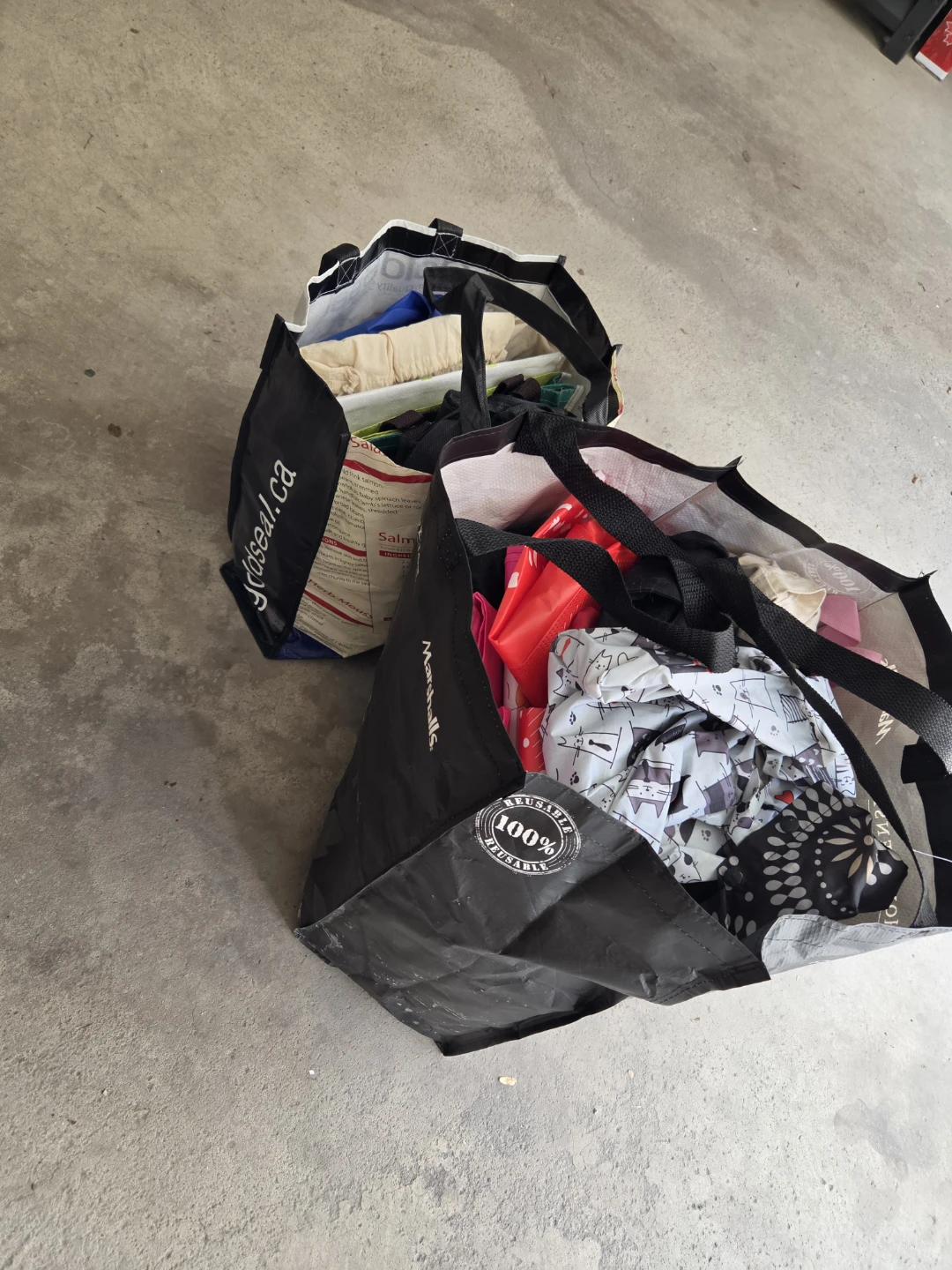 Lot of reusable bags