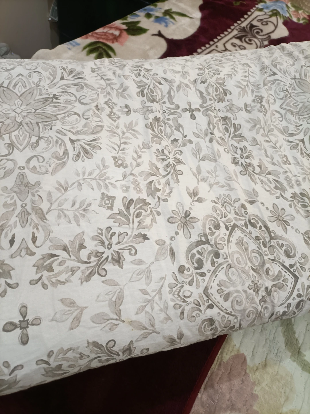 King Size Comforter – Clean & Gently Used - photo 2