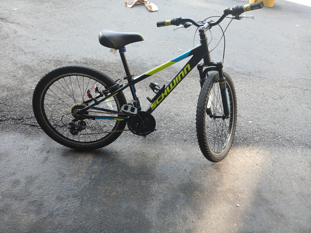 Schwinn 24" Mountain Series Bicycle - photo 3