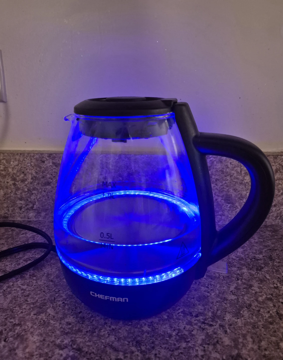 Moving Sale - Chefman Electric Kettle - photo 3