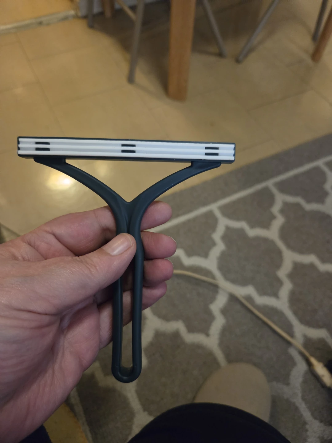 Fabric Lint Remover Tool - photo 2