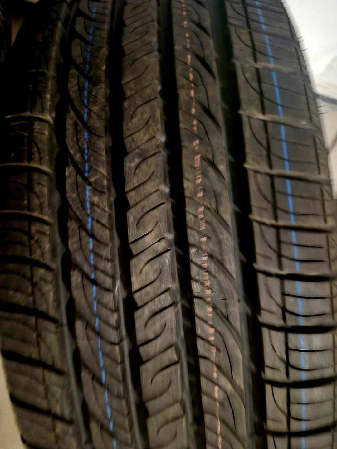 1 New Good Year Tire PLUS RIM Size 235 60 R18 M+S *DEAL*