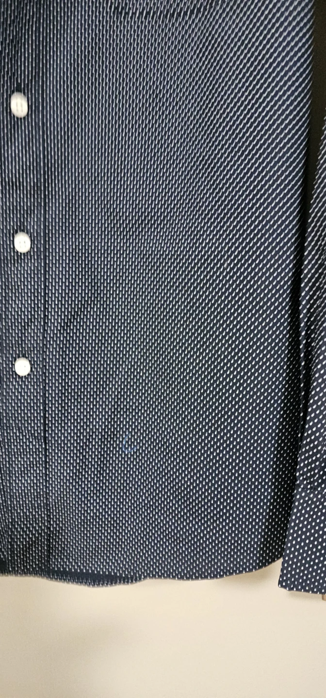 Uniqlo Men's Button-Up Shirt - photo 3