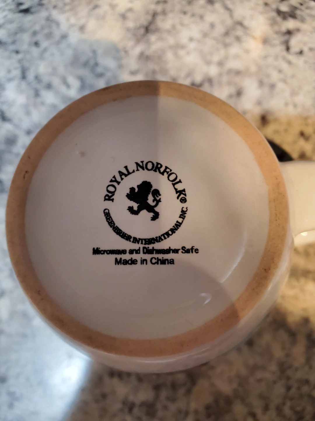 Royal Norfolk Santa "Warm and Cozy" Christmas Mug - photo 3