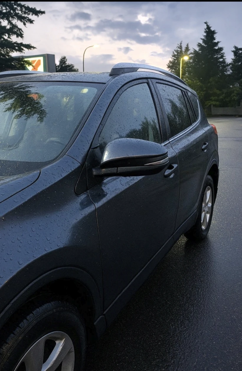 Toyota RAV4 SUV 2013 - photo 2