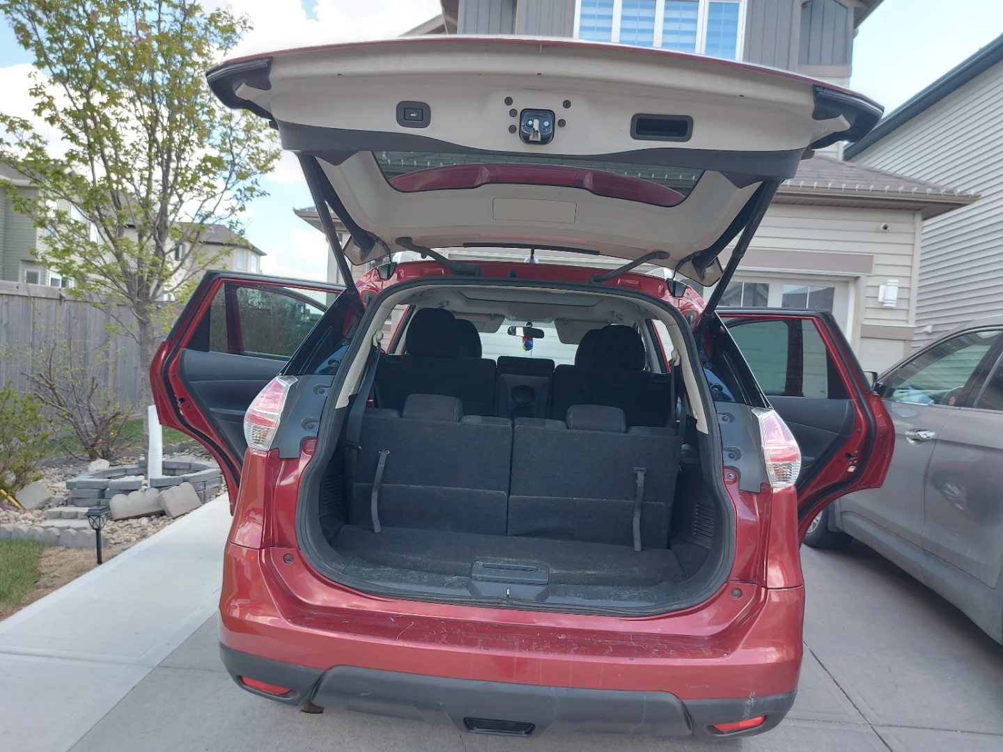 2016 Nissan Rogue AWD - SV 4D (5 or 7 seaters