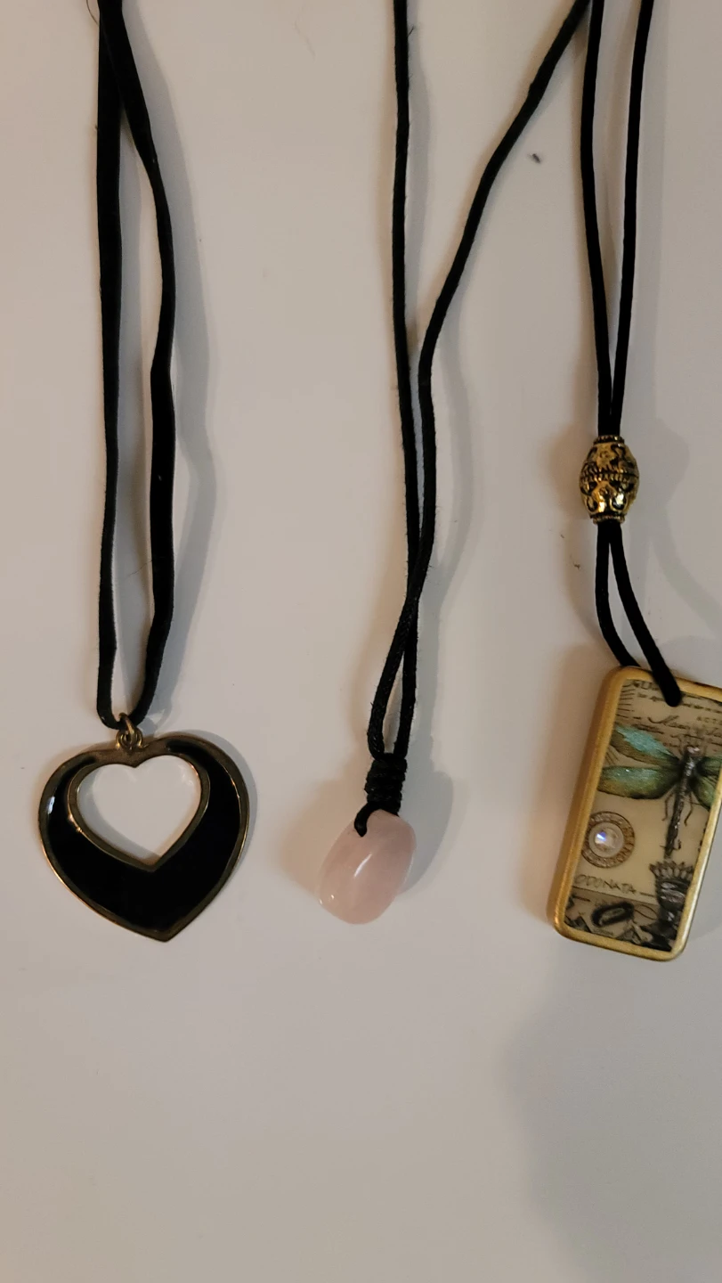 3 Assorted Pendants with Black Cords(DD)