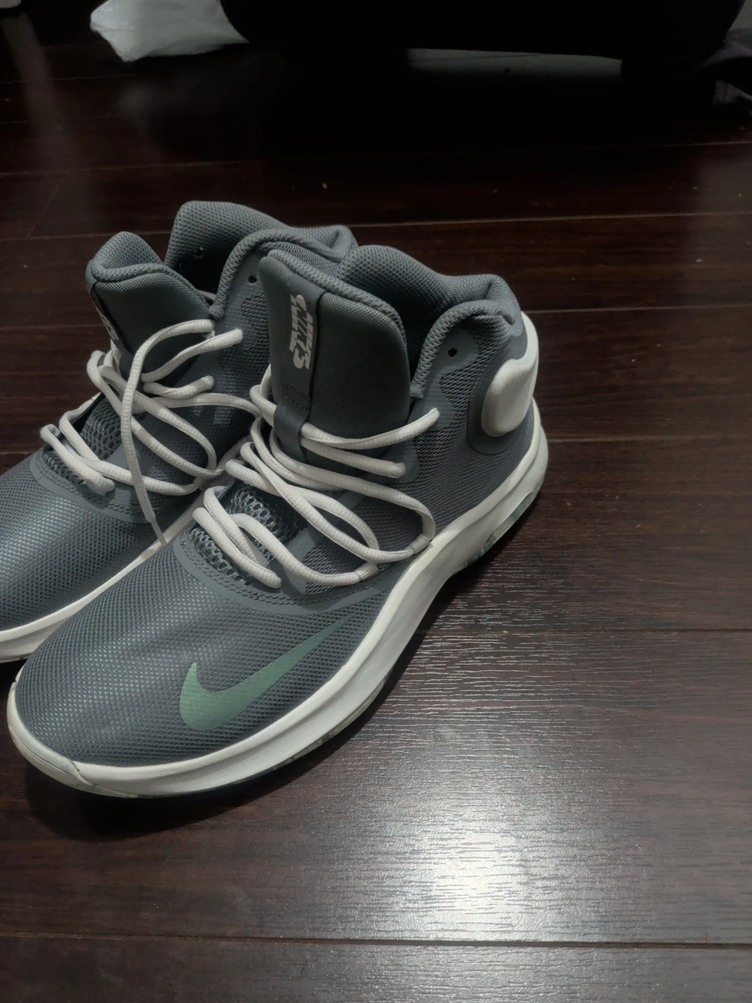 Nike Mid-Top Basketball Shoes - photo 2