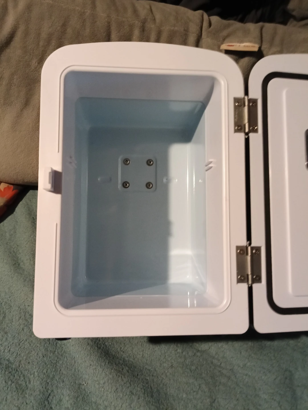 Used 1 time! Frigidaire Mini Fridge - photo 5