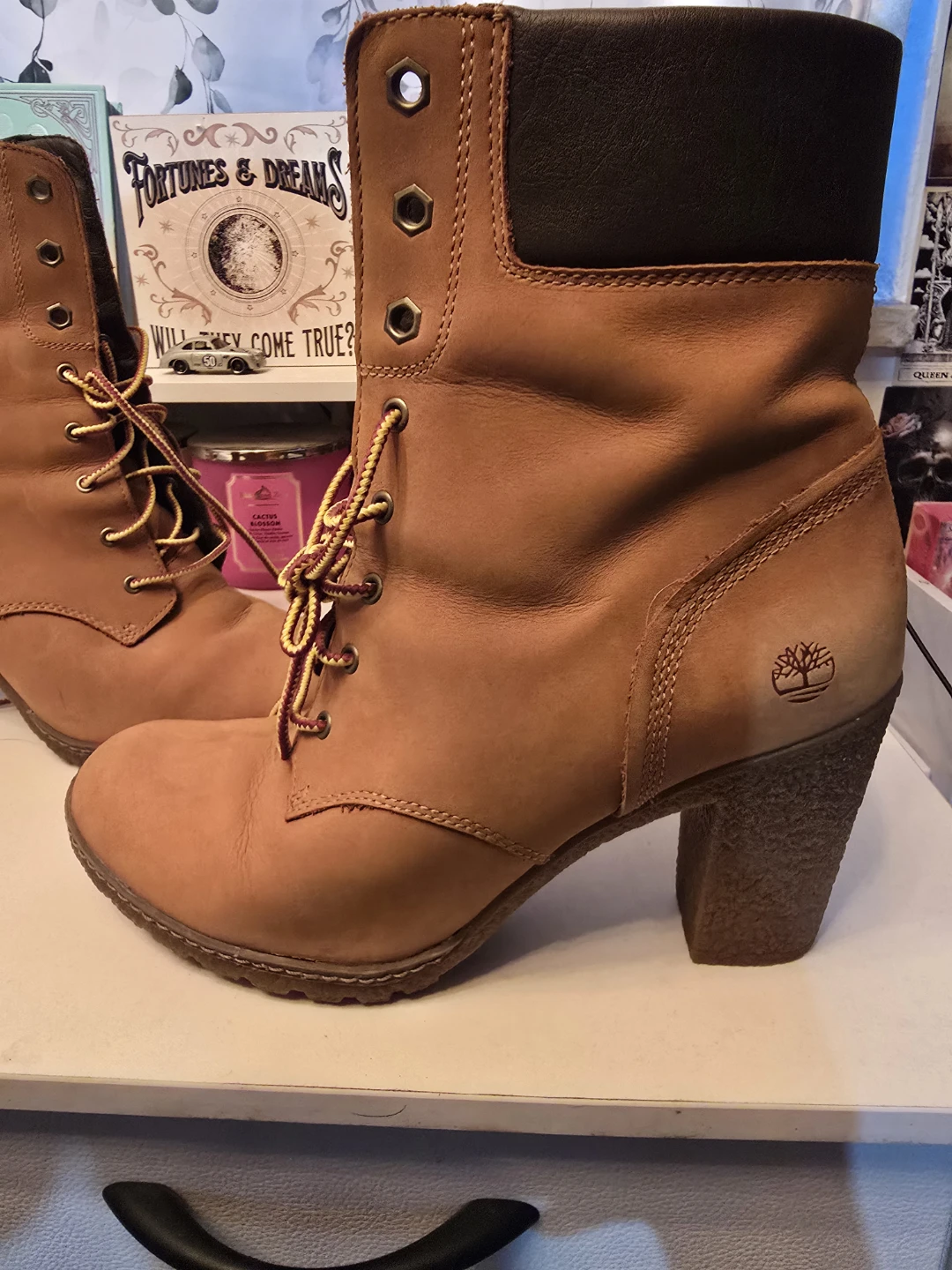 Timberland Women's Lace-Up Heel Boots - Tan Nubuck - photo 4