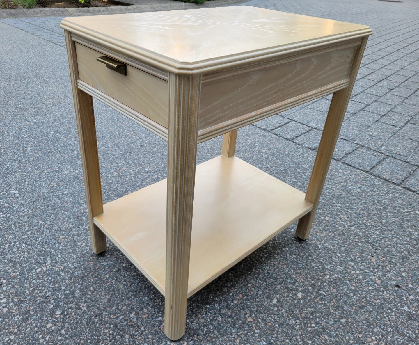 Vintage DREXEL Oak Nightstand / End Table – Mid-Century Modern
