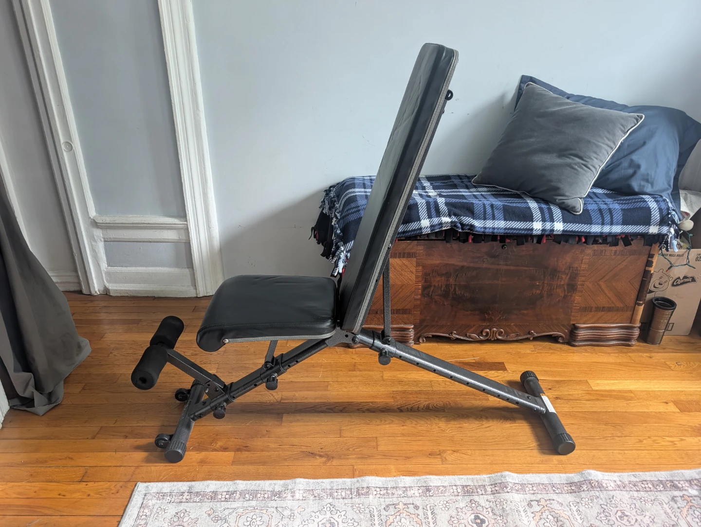 Adjustable Weight Bench