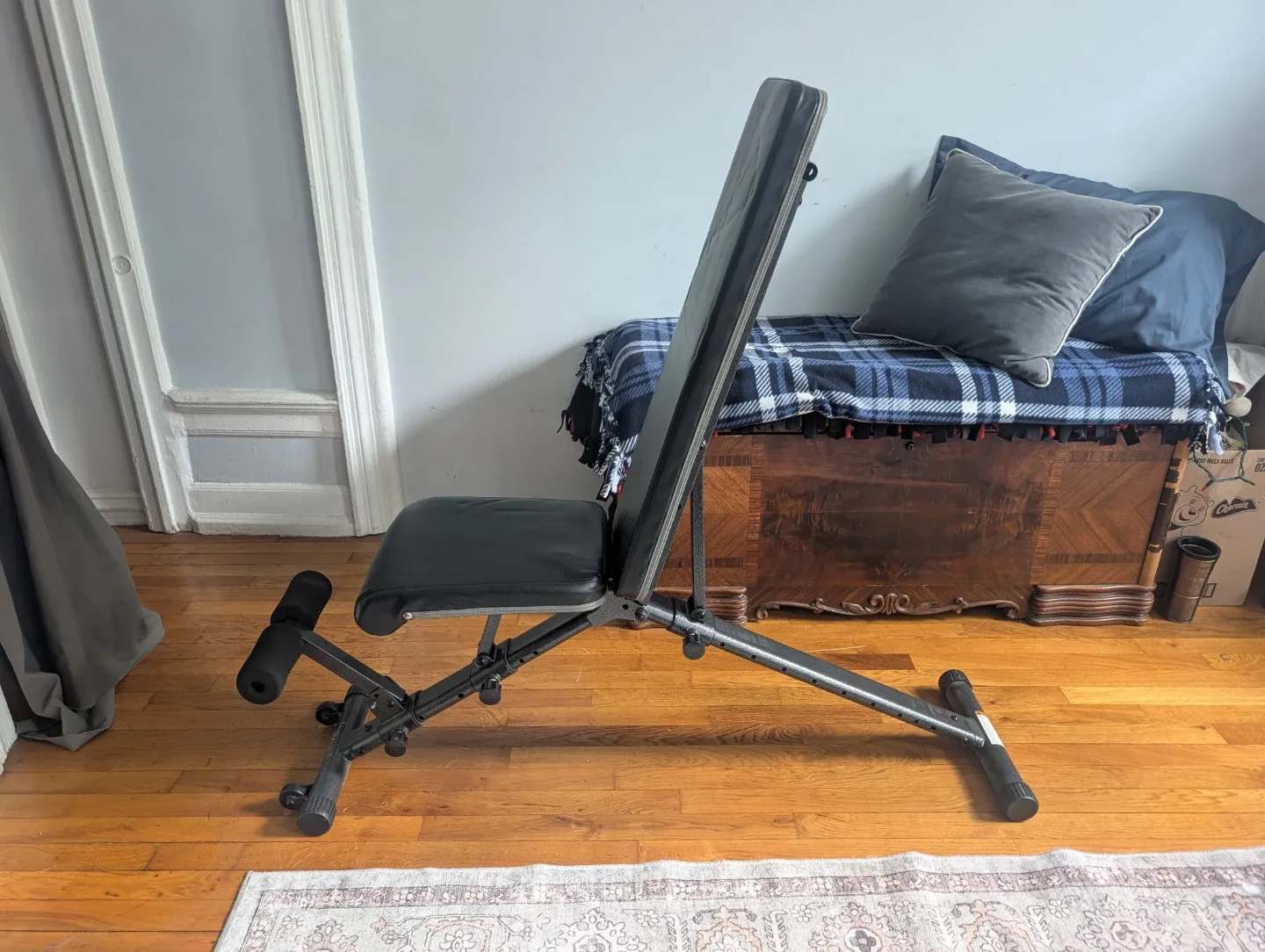 Adjustable Weight Bench