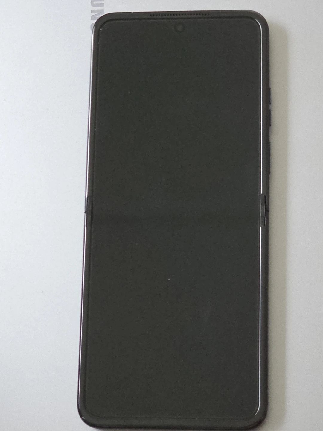 Motorola Razr 2025 foldable – dark blue, like‑new - photo 2