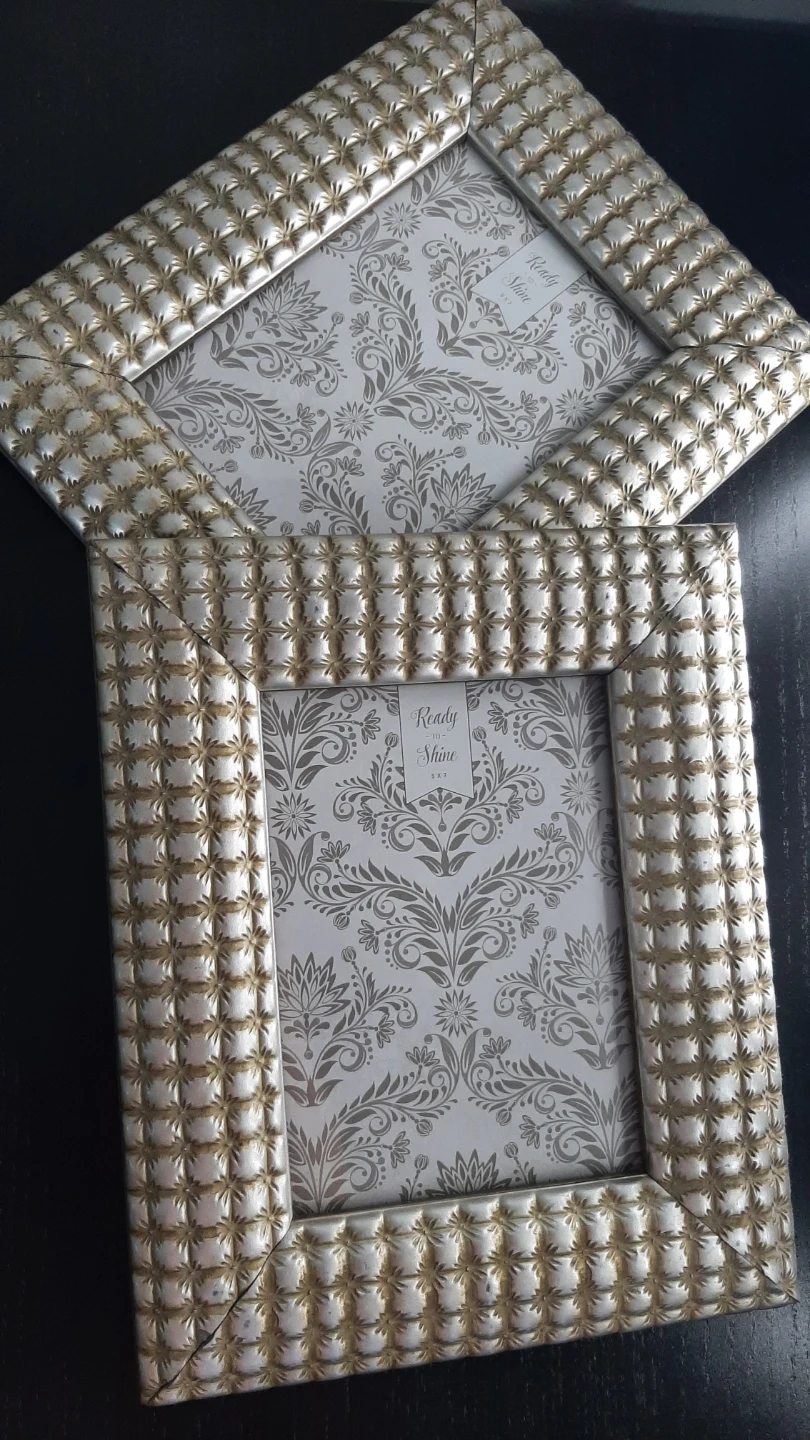 Set of 2 Decorative Silver Photo Frames 5x7
