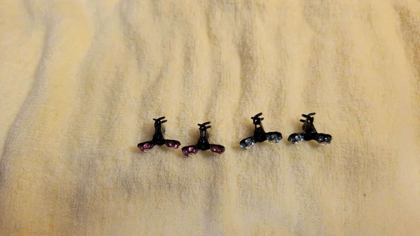 Set of 4 mini hair claw clips with rhinestones - photo 4