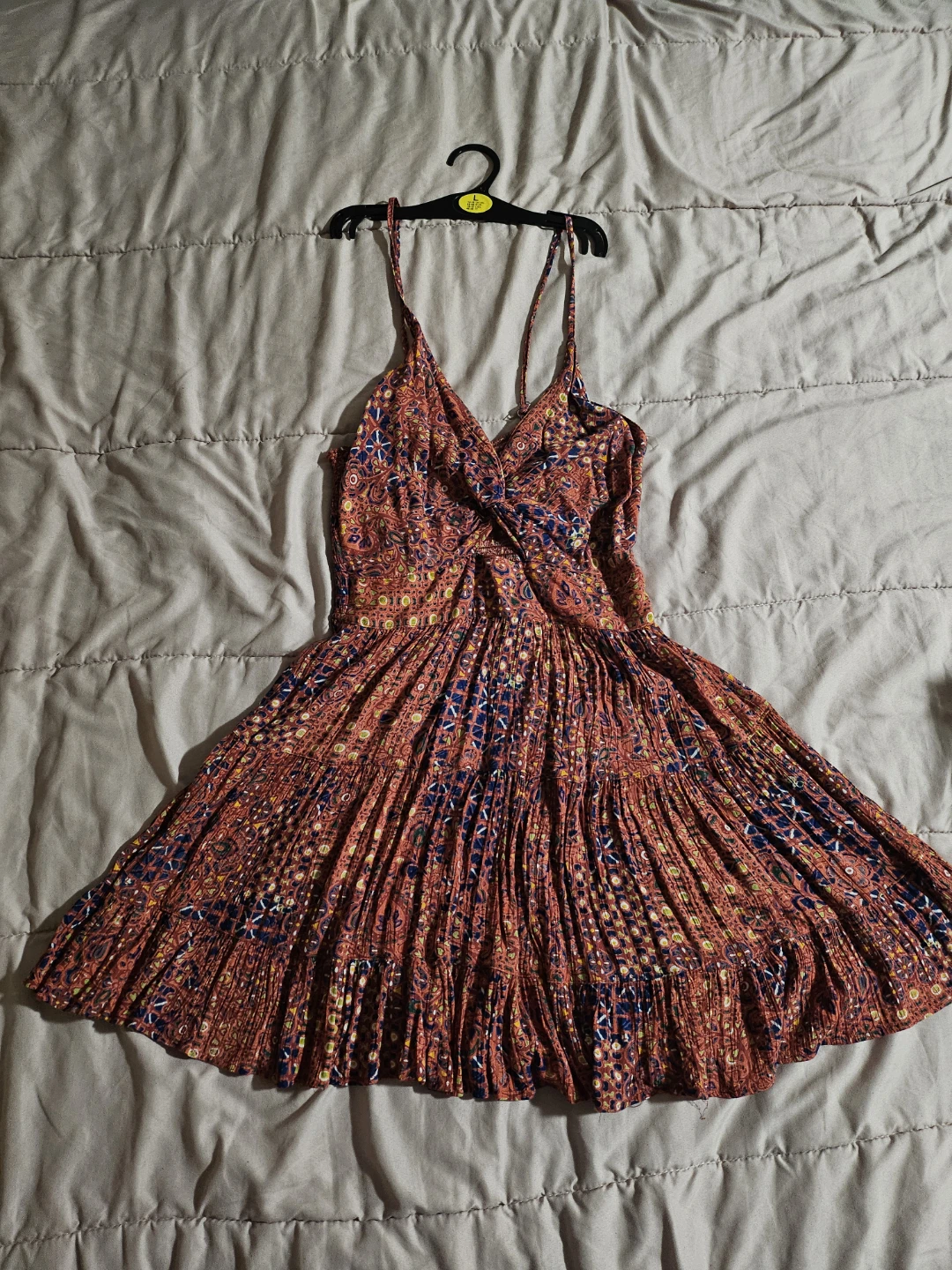 Boho floral mini dress with front Cut-Out – Like New! - photo 4