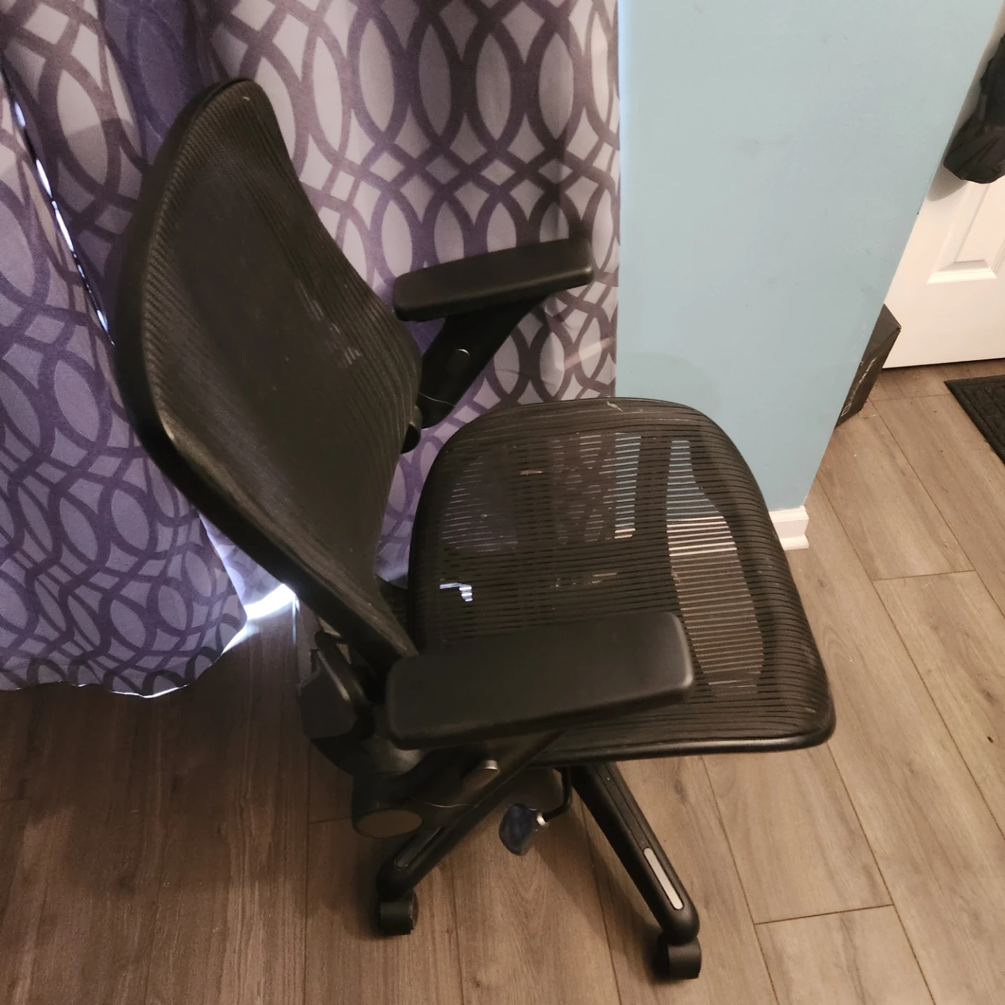 Black Ergonomic Mesh Office Chair