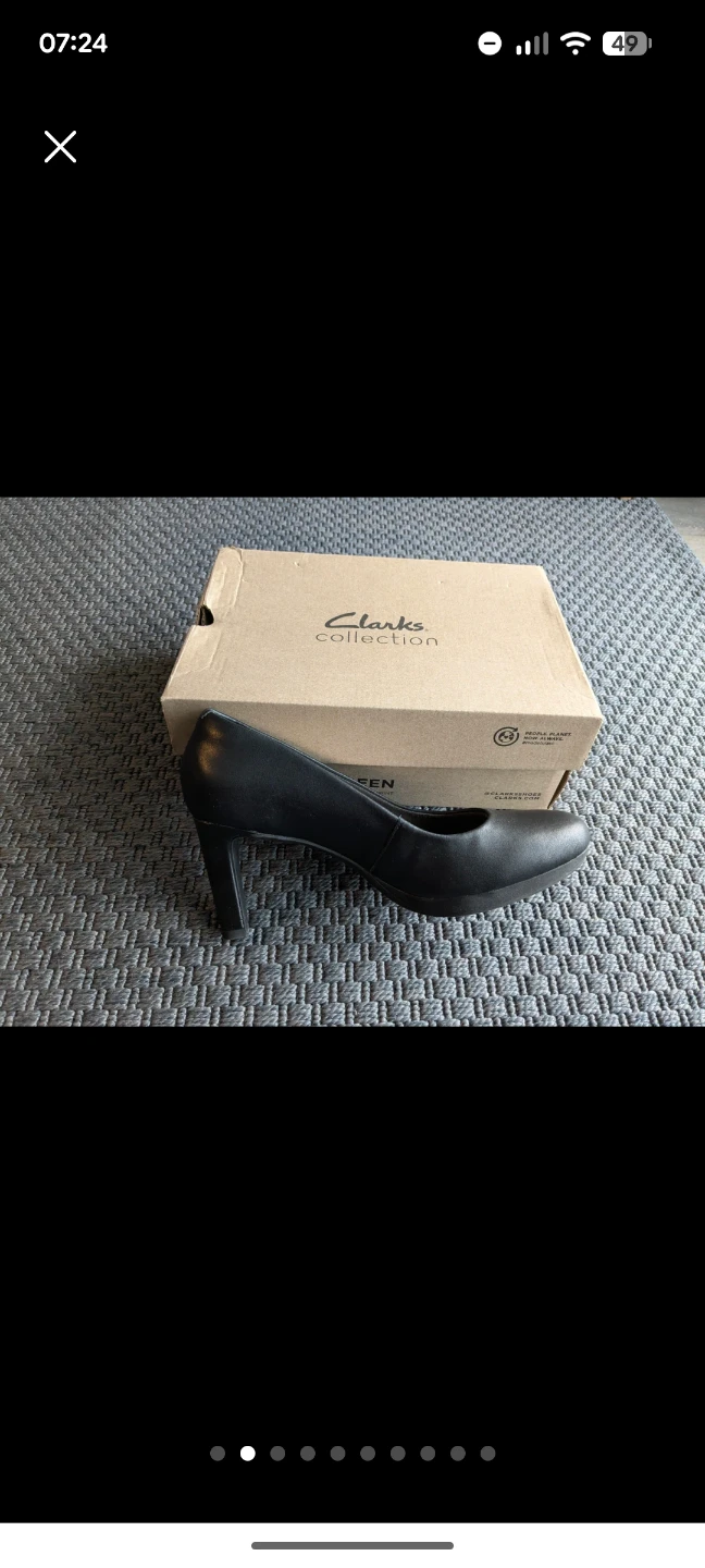 Clarks Collection Black Leather Heels 8.5 us - photo 2