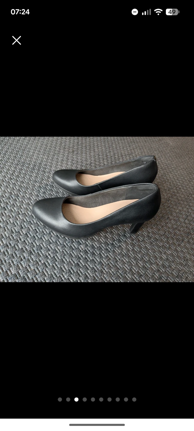Clarks Collection Black Leather Heels 8.5 us - photo 3