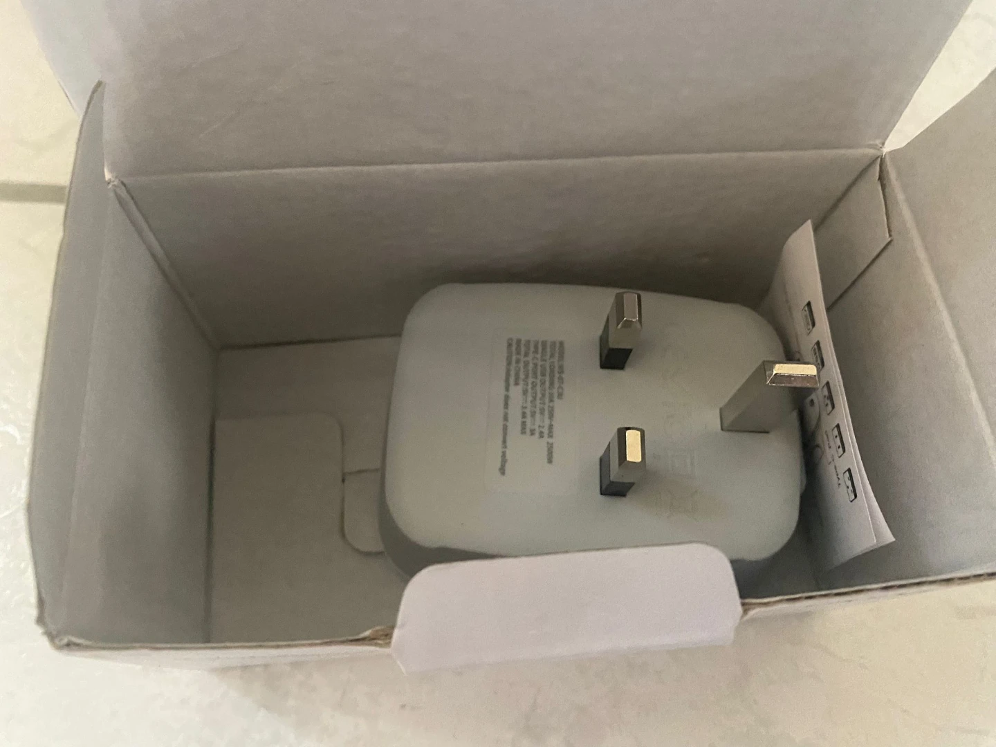 VINTAR British Adapter Travel Plug 1 Pack - photo 2