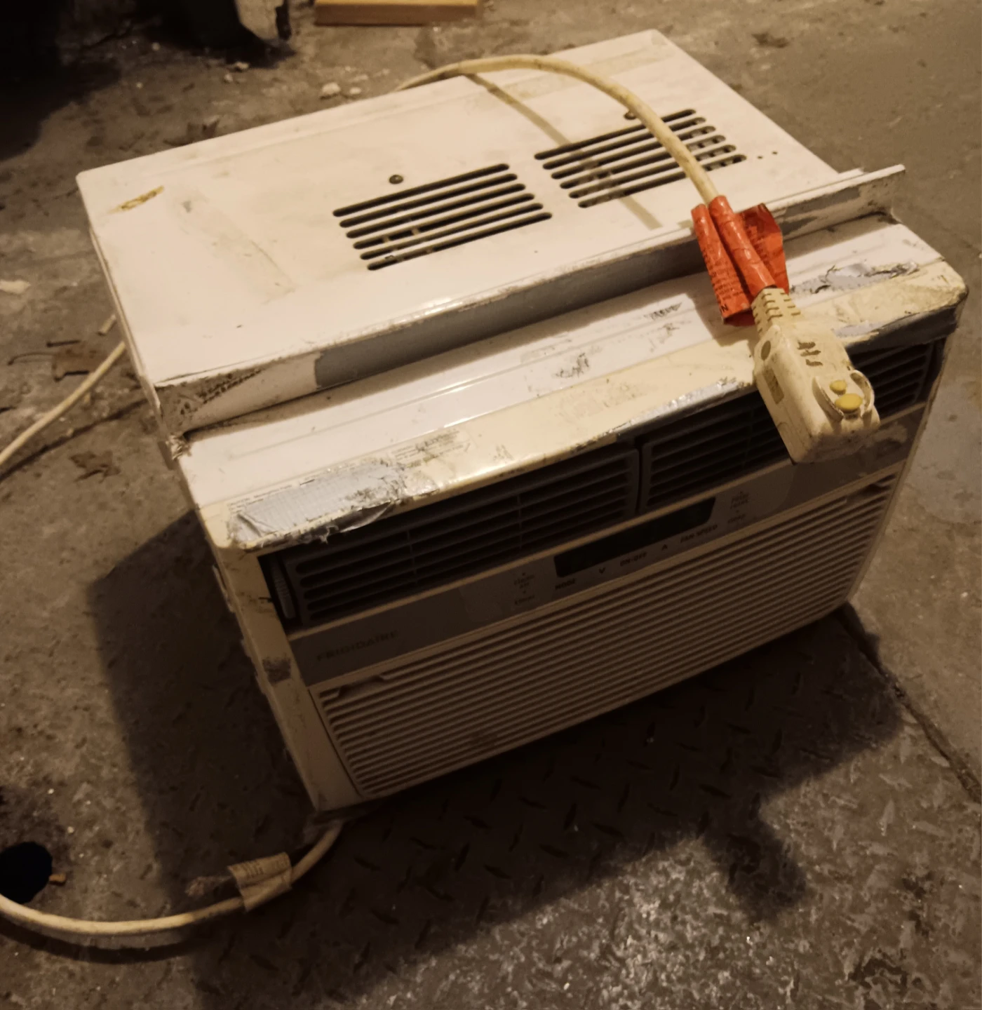 Used medium Frigidaire Window Air Conditioner