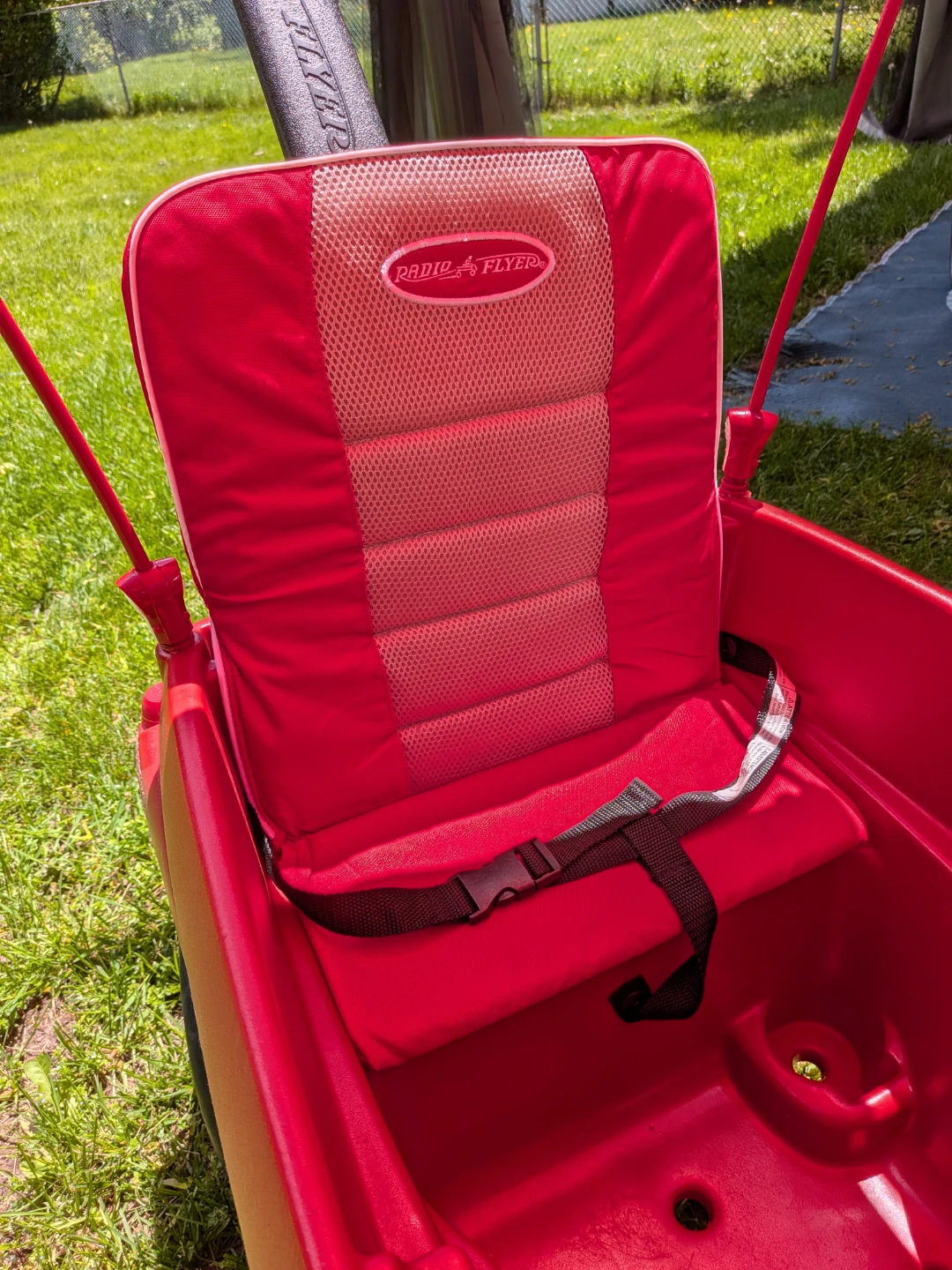 Radio Flyer Wagon with Canopy and Seats - photo 3
