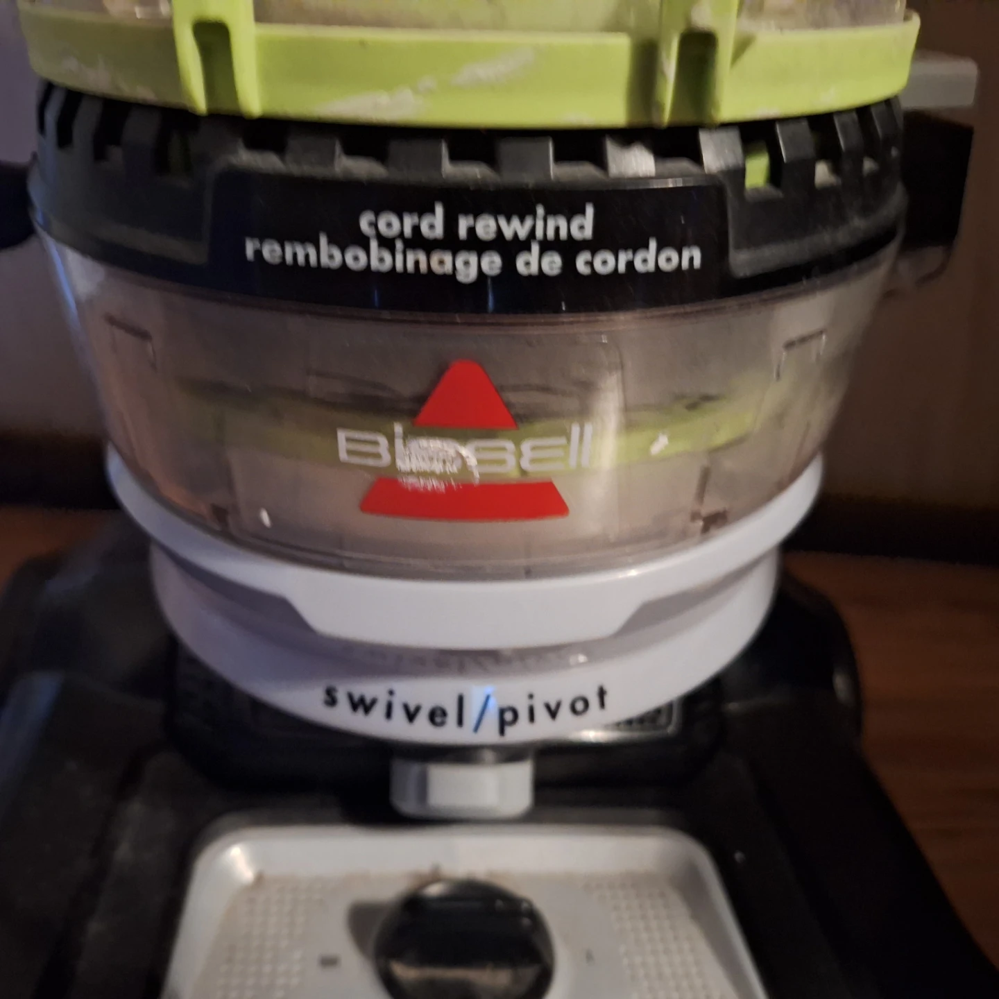 Bissell PowerGroom Swivel Rewind Pet Vacuum Cleaner - photo 3