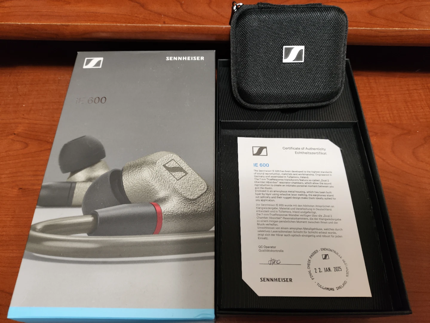 Sennheiser IE 600 In-Ear Headphones with Accessories - photo 3