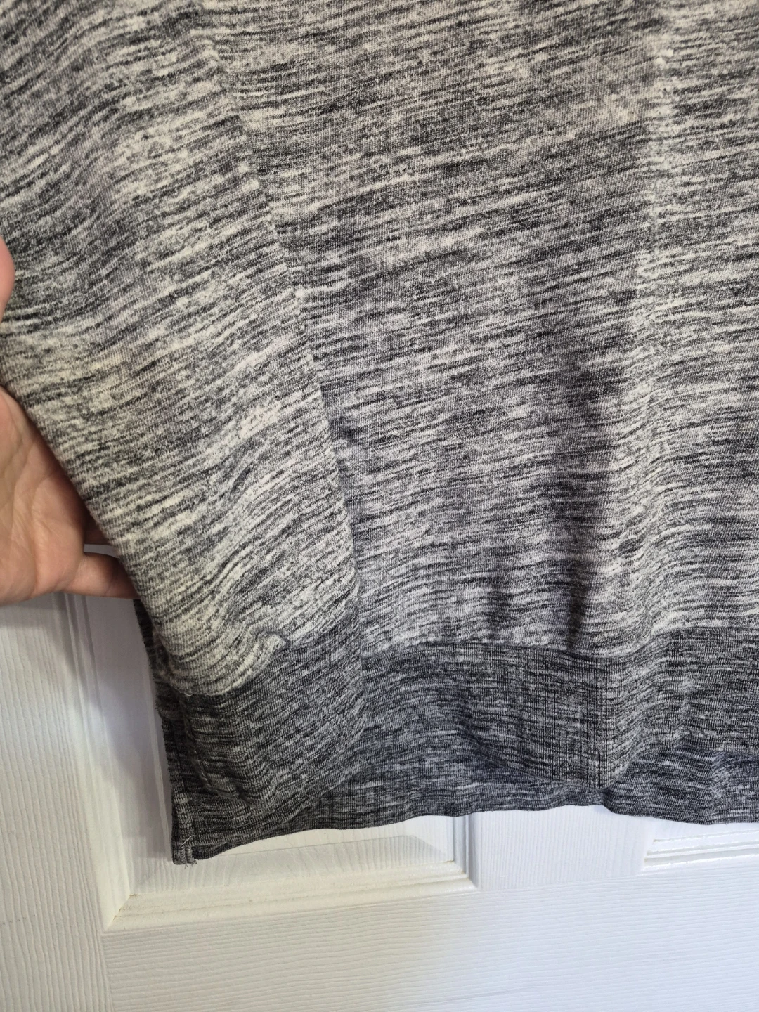 Ladies Size Small Pink Victoria Secret Grey Light Sweater - photo 4