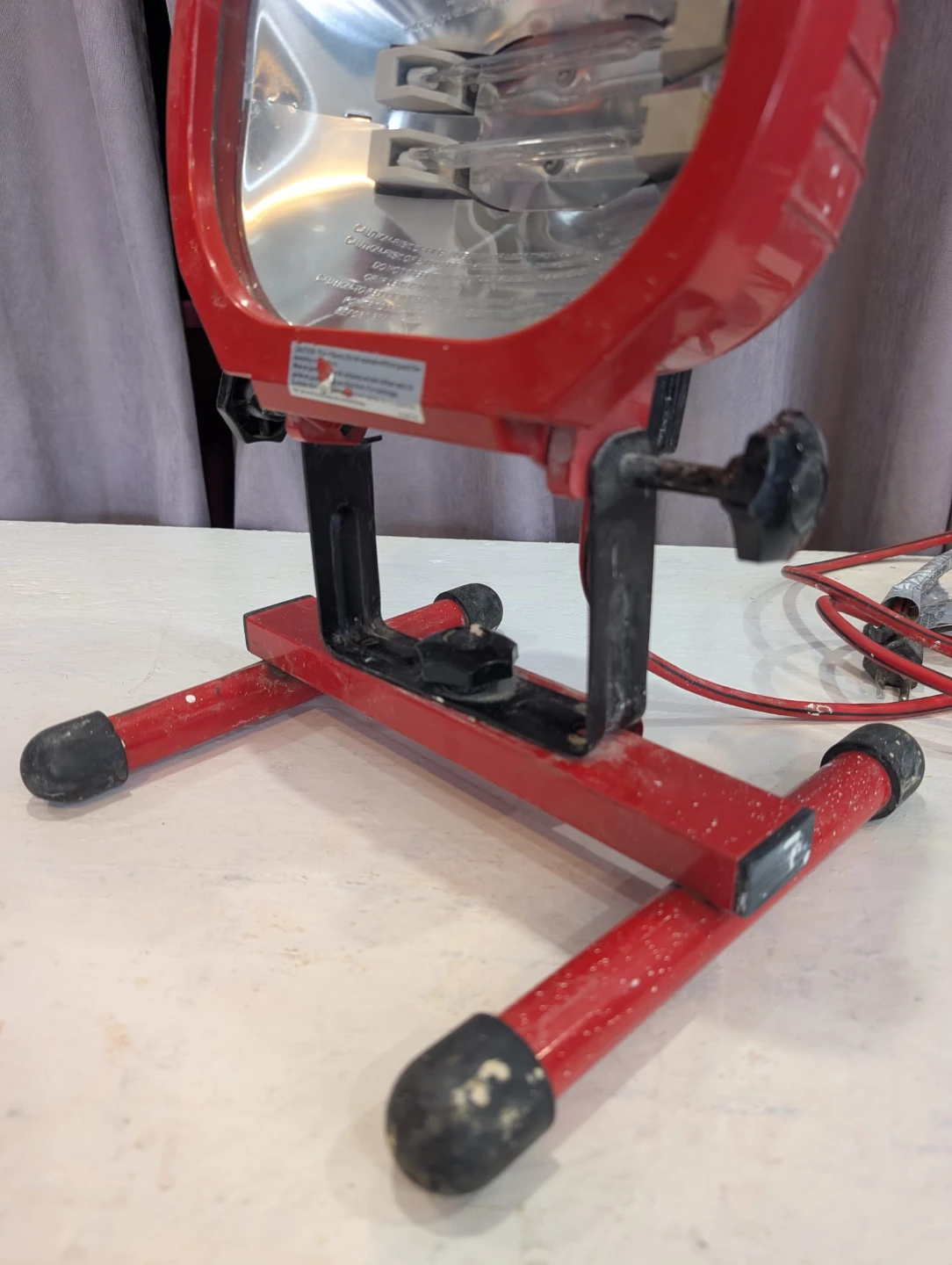 Husky Red Work Light with Stand - photo 3