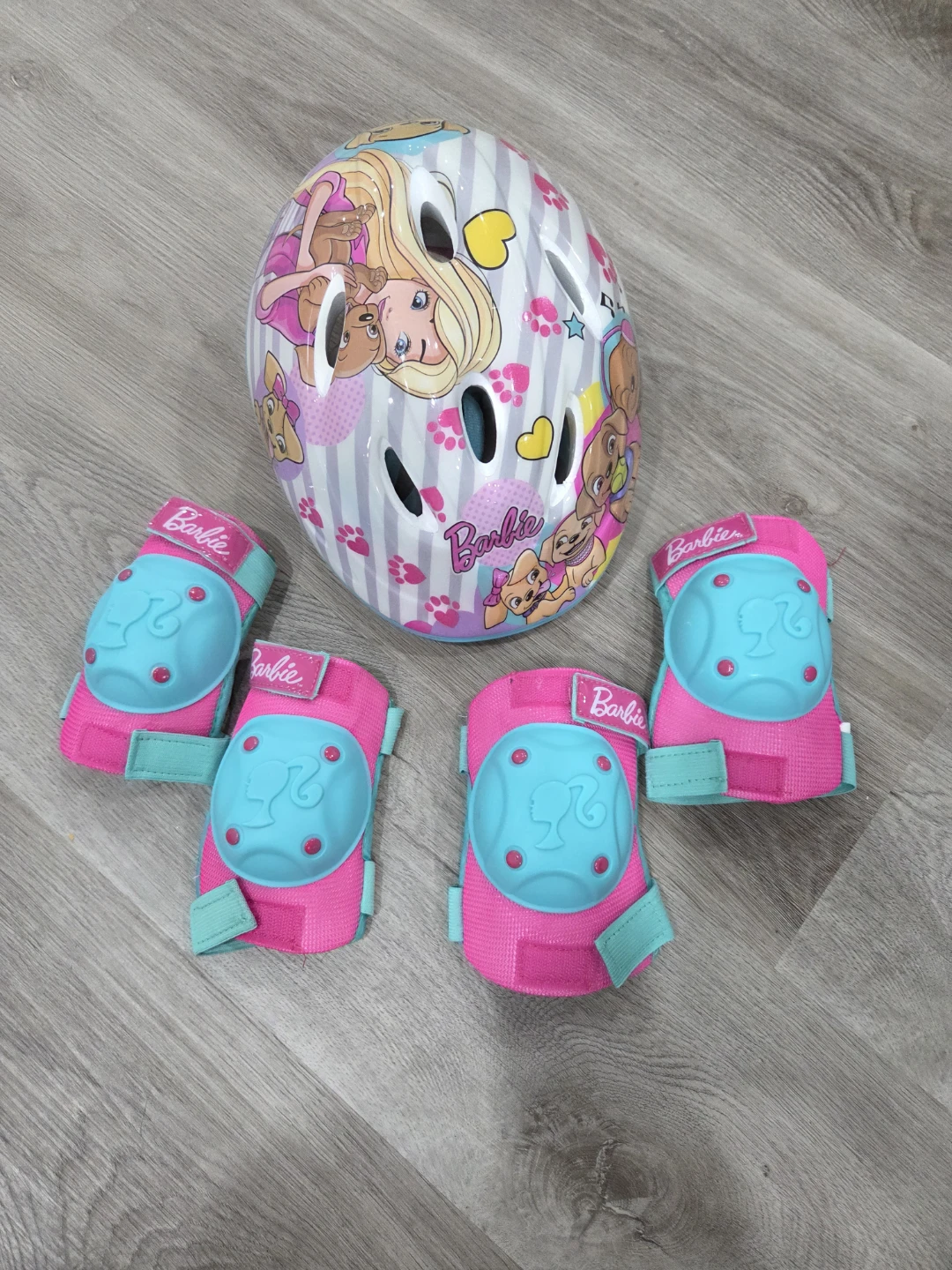 Barbie Kids Helmet and Pad Set