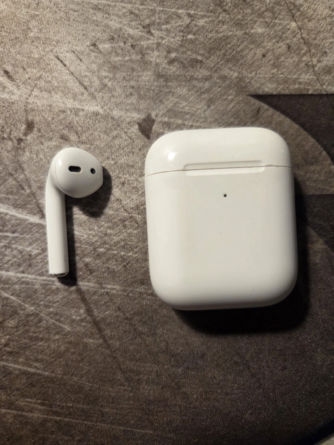 Apple AirPods (2nd generation) NO RIGHT AIRPOD