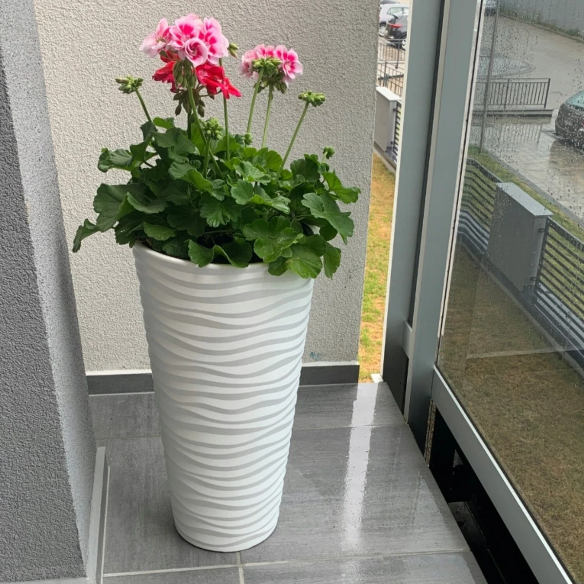 New 27" Modern Wave Design Tall Planter Pot