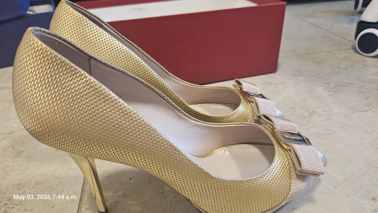 Salvatore Ferragamo Gold Grazia 10 cm size 8 - photo 5