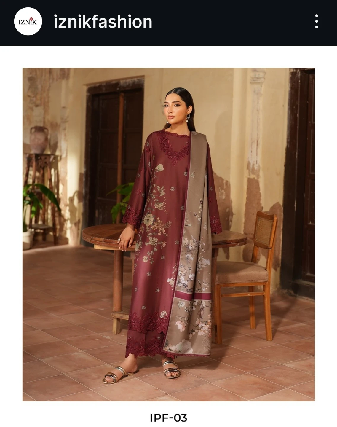 IZNIK Ladies Maroon Floral Print Kurti