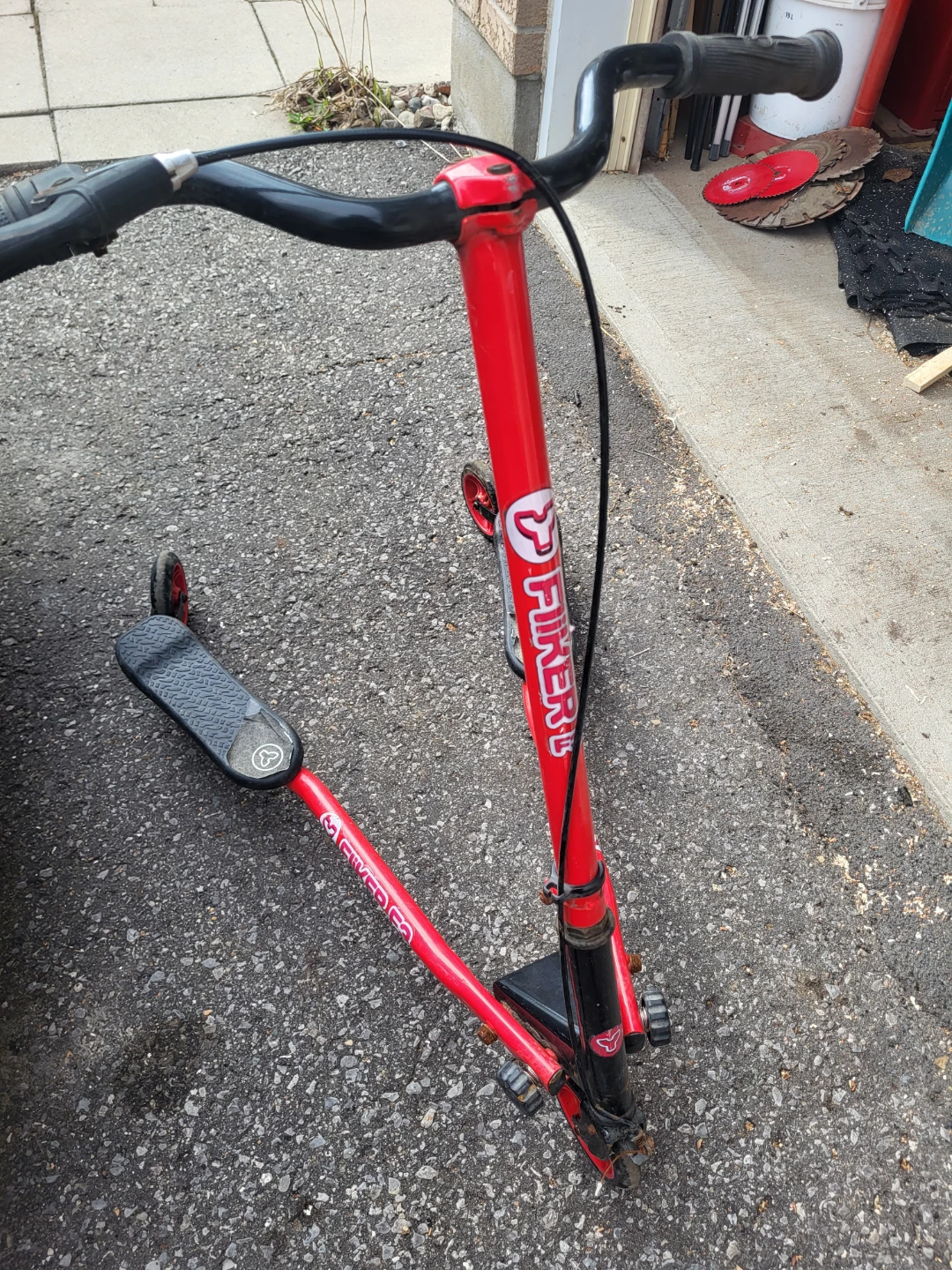 Red Fuzion Z300 Scooter-Needs TLC - photo 2