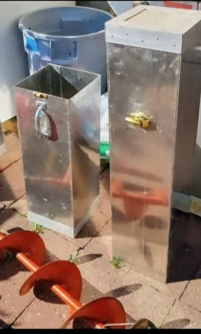 Ice Fishing Auger with Custom Made Aluminum Cases - photo 2