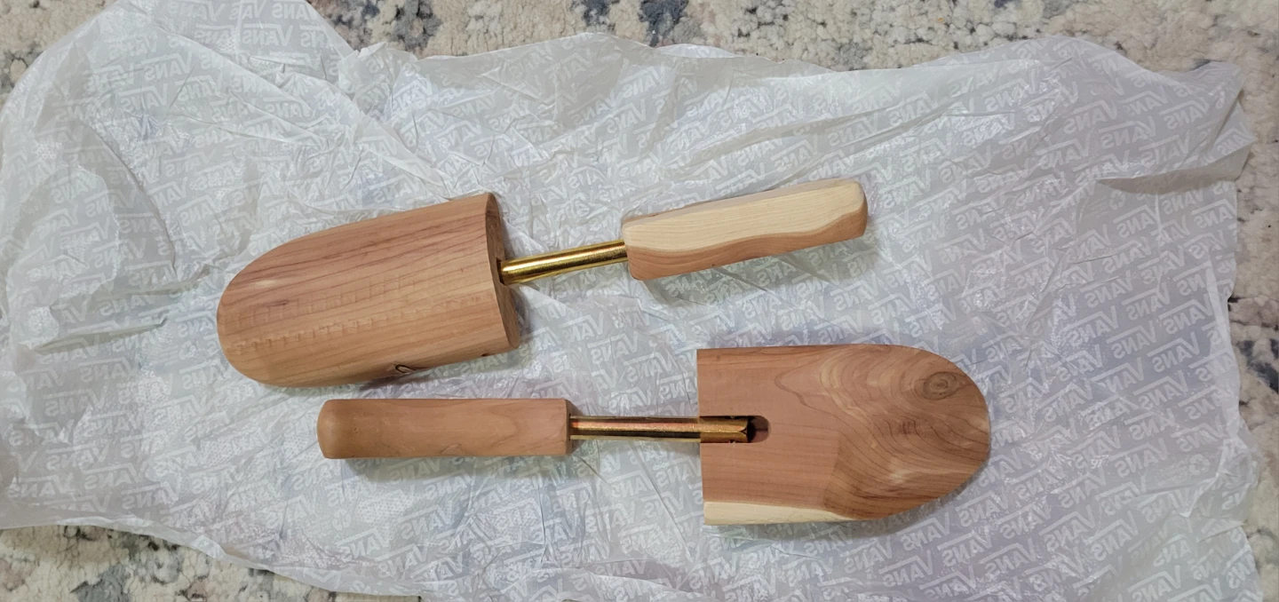 Cedar Shoe Trees (Pair) - photo 2