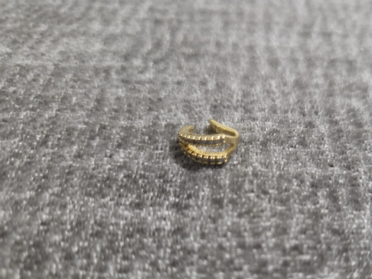 Gold-tone double band cuff with rhinestones - photo 3