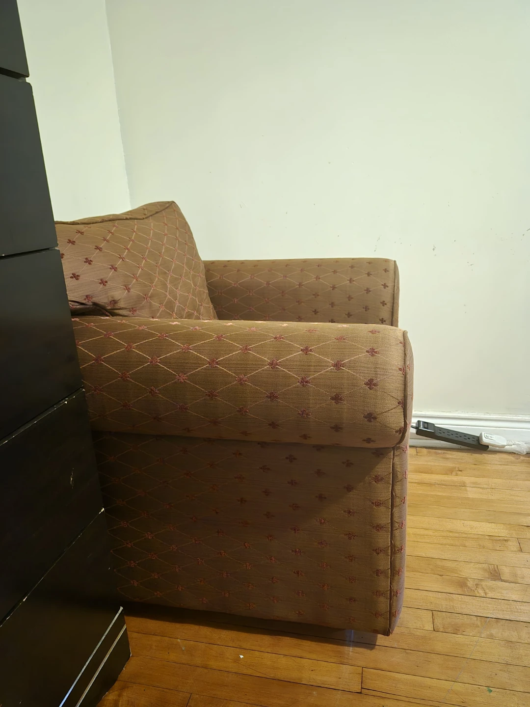 Sillón marron - photo 2