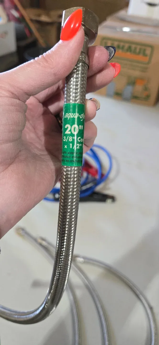 Aqua-Dynamic 20" 3/8" x 1/2" Supply Line