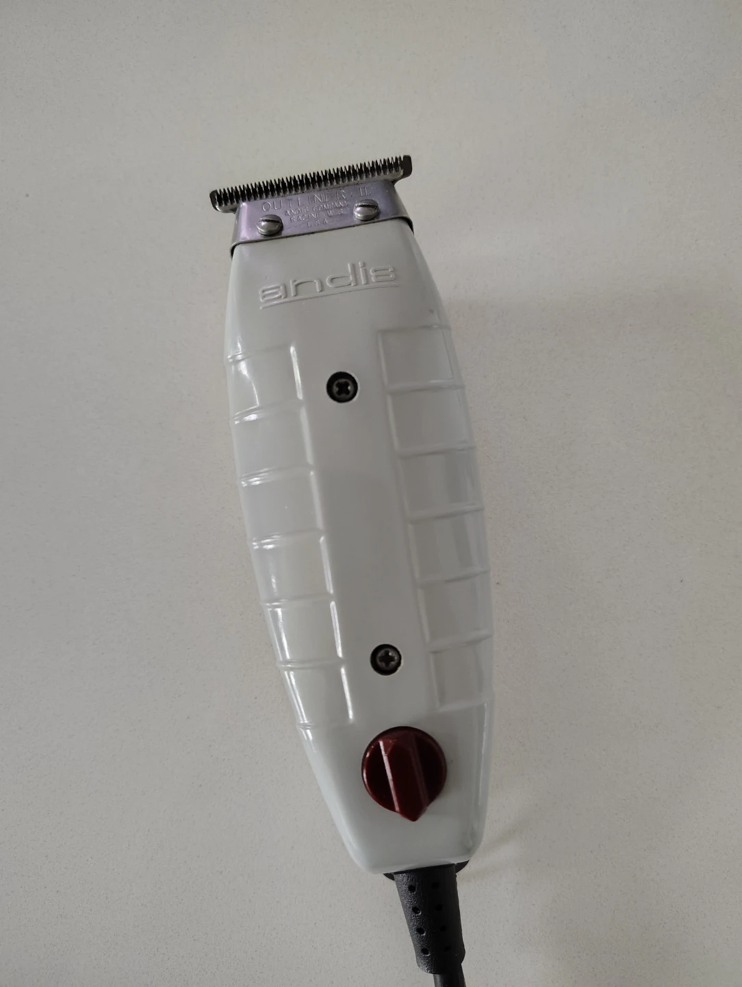 Vintage Precision: Andis Outliner II Trimmer